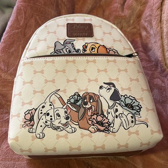 🎊Disney Dogs Backpack and trifold wallet - Picture 3 of 10